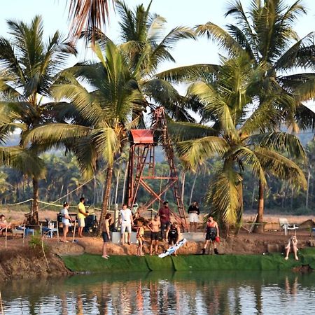 Wake Park Goa Hotel Arambol Ngoại thất bức ảnh