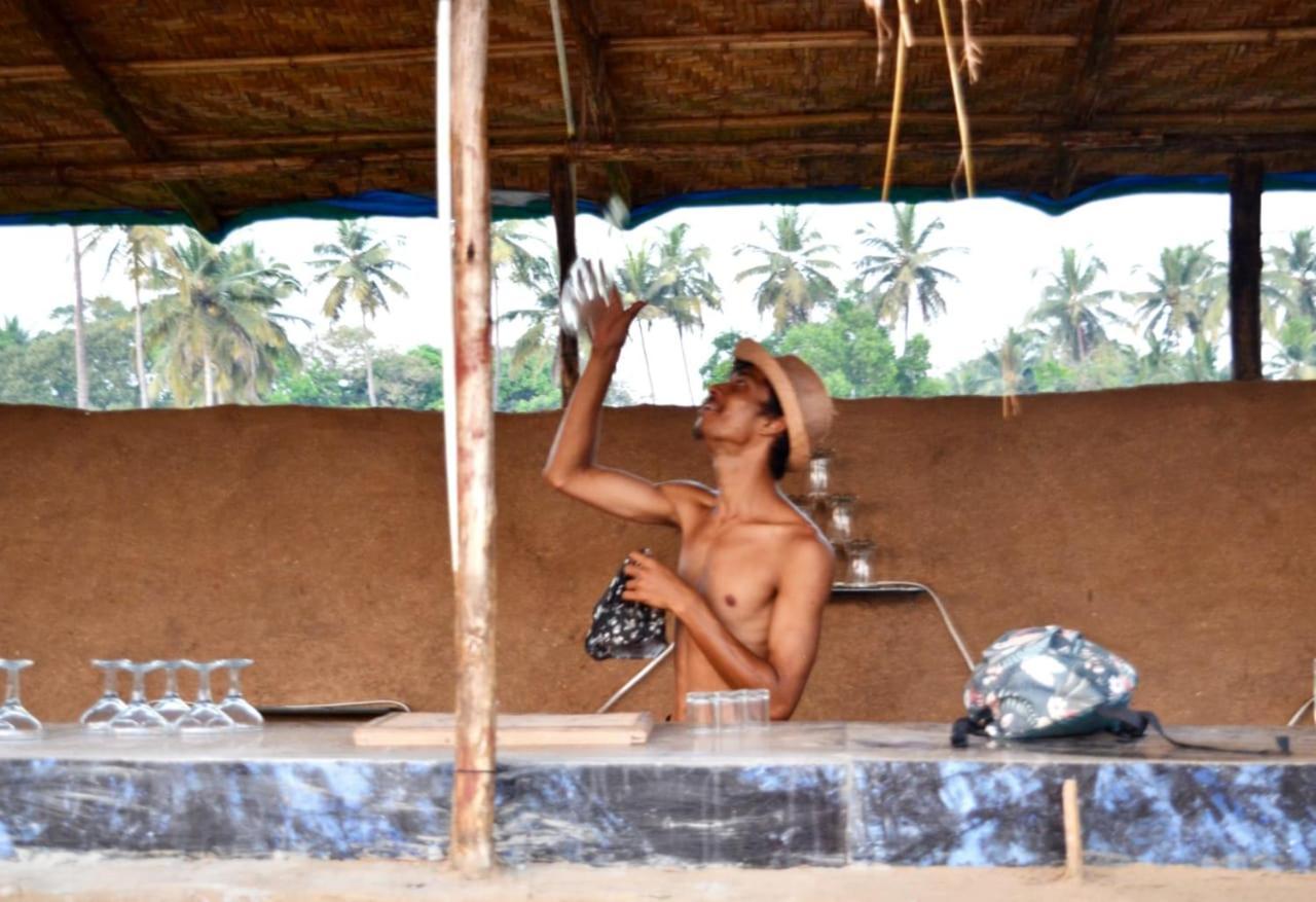 Wake Park Goa Hotel Arambol Ngoại thất bức ảnh